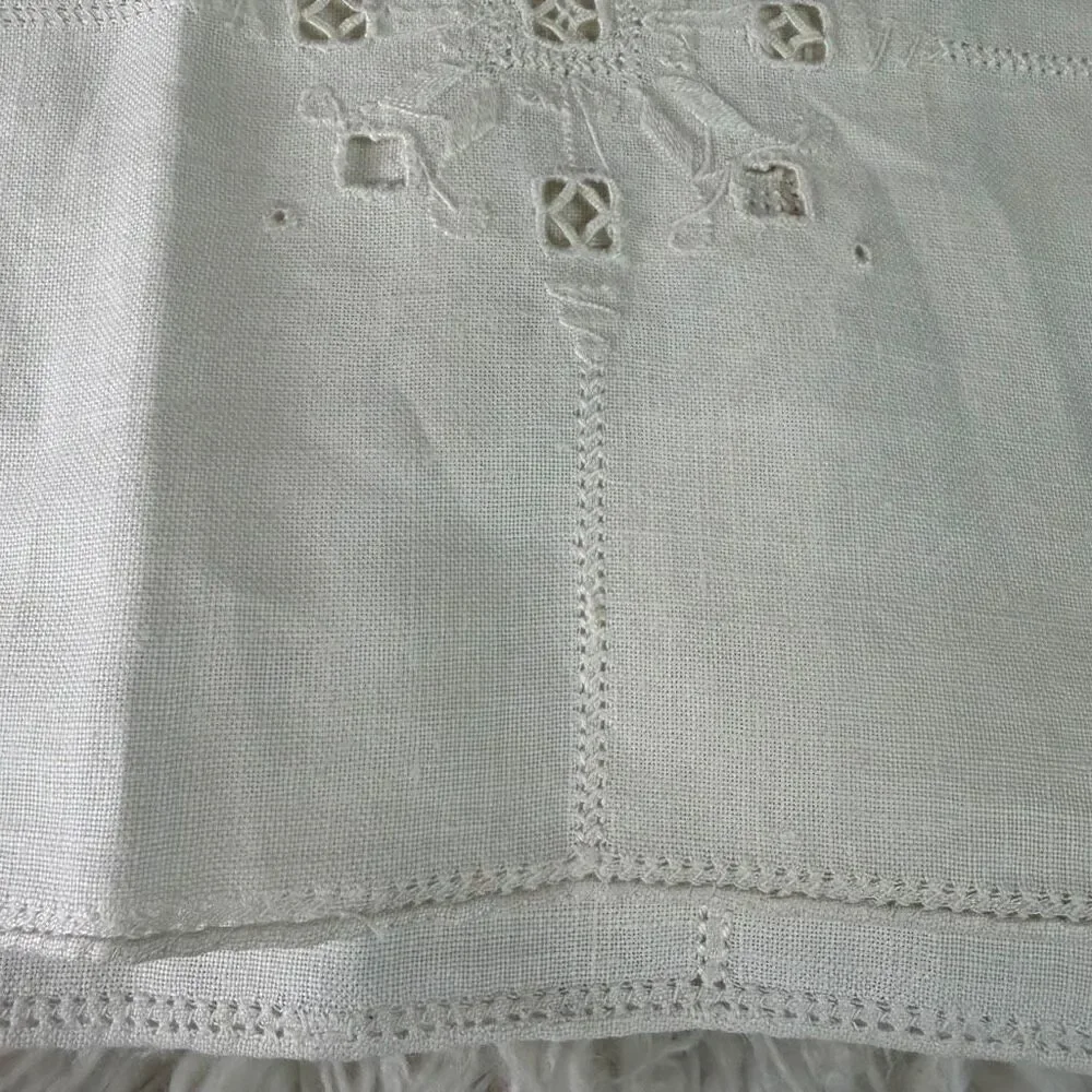 Vintage Linen Tablecloth Embroidered Design Square 35 x 35 Off White Cream